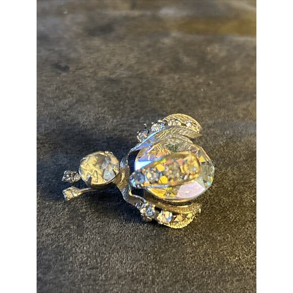 Warner Silver Tone Bee Pin Brooch Aurora Borealis Rhinestones Vintage Estate Bug - Picture 7 of 7